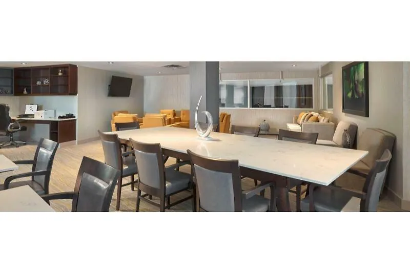Hotel The Westin Calgary Airport