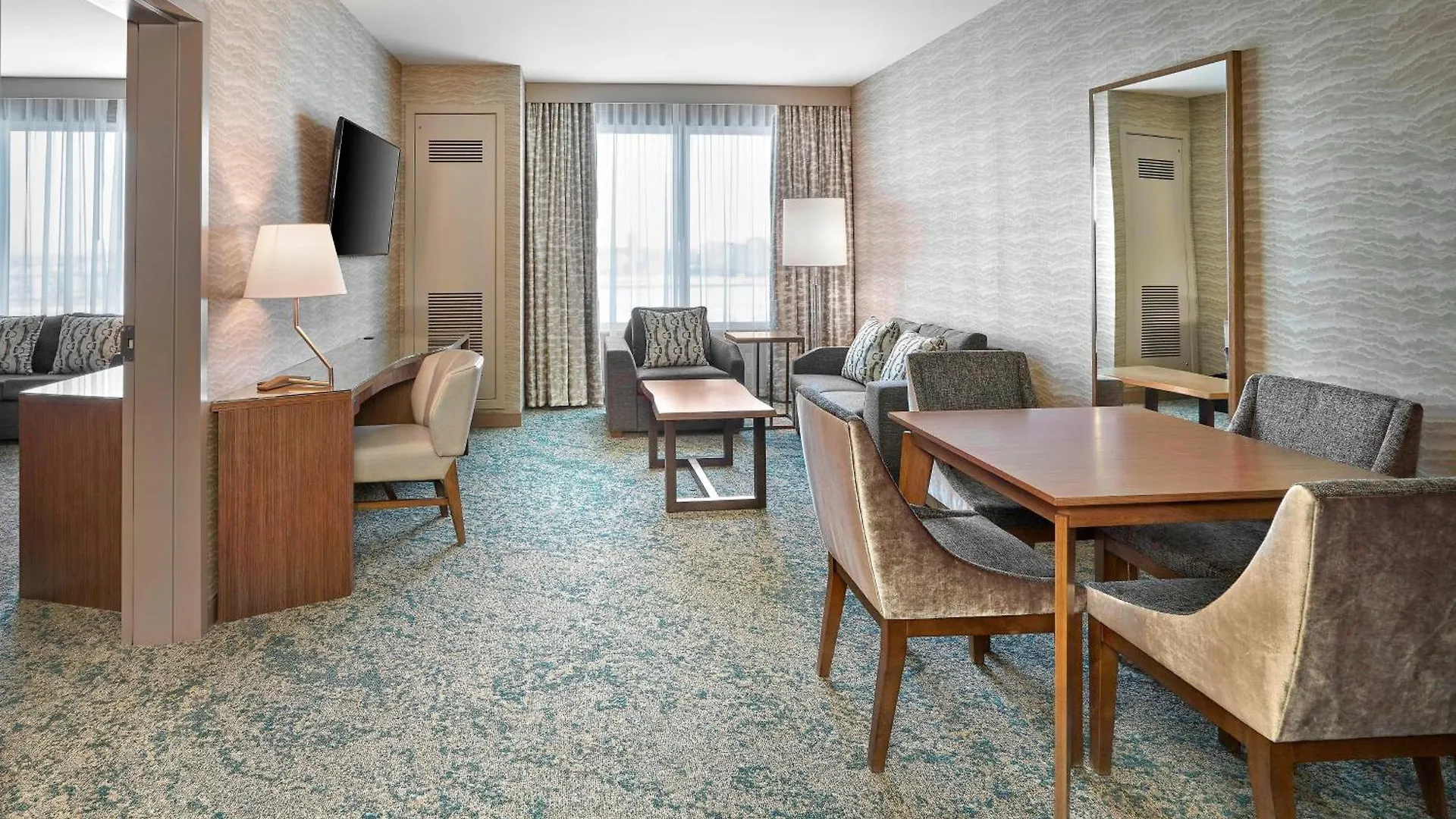 The Westin Calgary Airport Hotel 4*,  Canada
